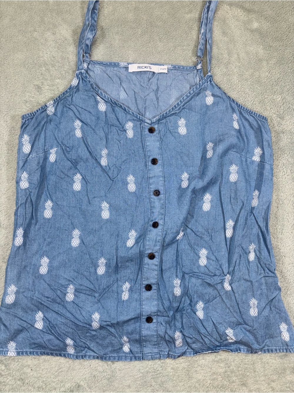 Ricki’s pineapple tank top size XS